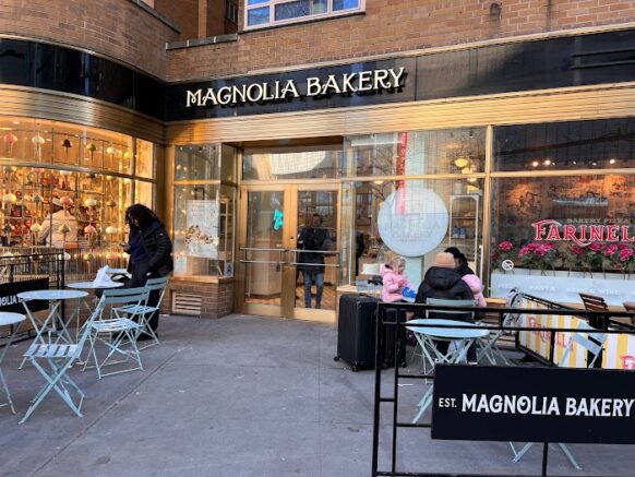 Magnolia Bakery - Central Park South