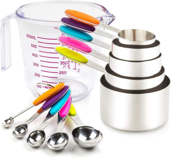 measuring cups and spoons