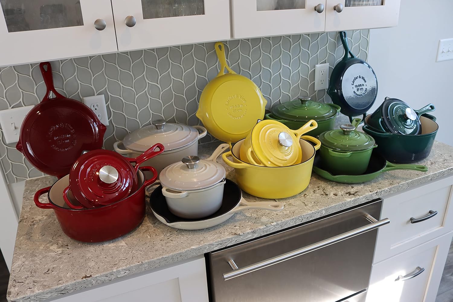 Larder & Vine 5-Piece Enameled Cast Iron Cookware Set - Includes 5.7 Quart Dutch Oven with Lid, 10.25 Inch Skillet, 2.2 Quart Saucepan with Lid (Cabernet) - Image 8