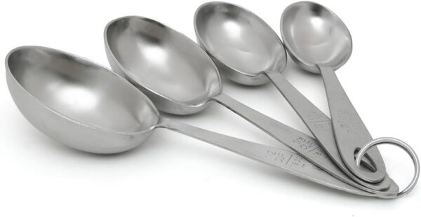 measuring cups and spoons