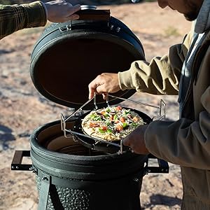 Baking Pizza with VESSILS 16-in Kamado