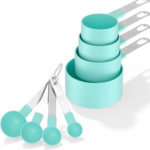 measuring cups and spoons