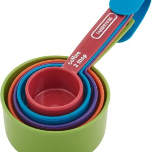 measuring cups and spoons